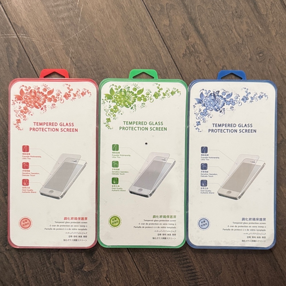 NWT - 5 pieces of Tempered Glass Protection Screen - iPhone SE
